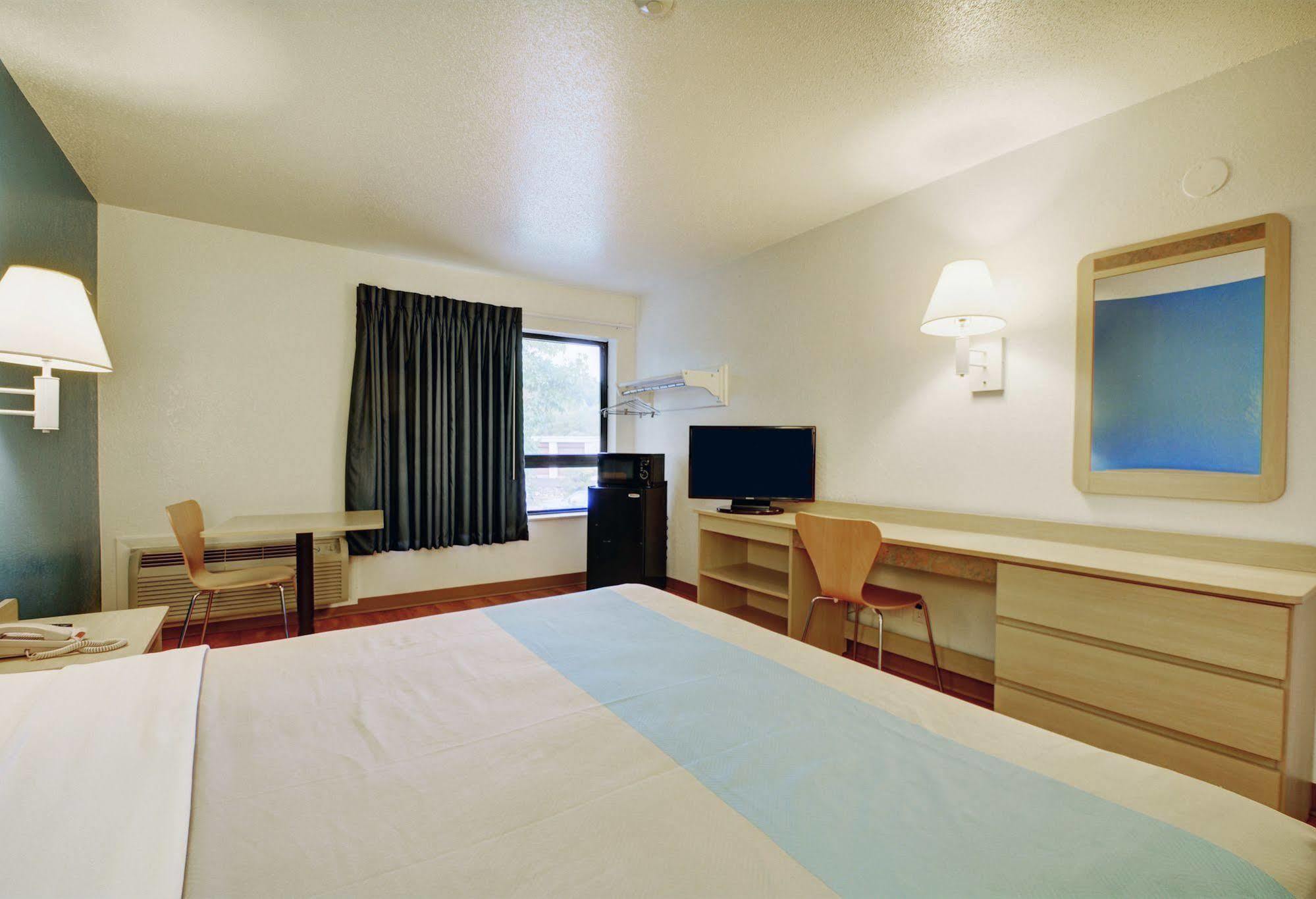 Motel 6-Newport, Ri Zewnętrze zdjęcie